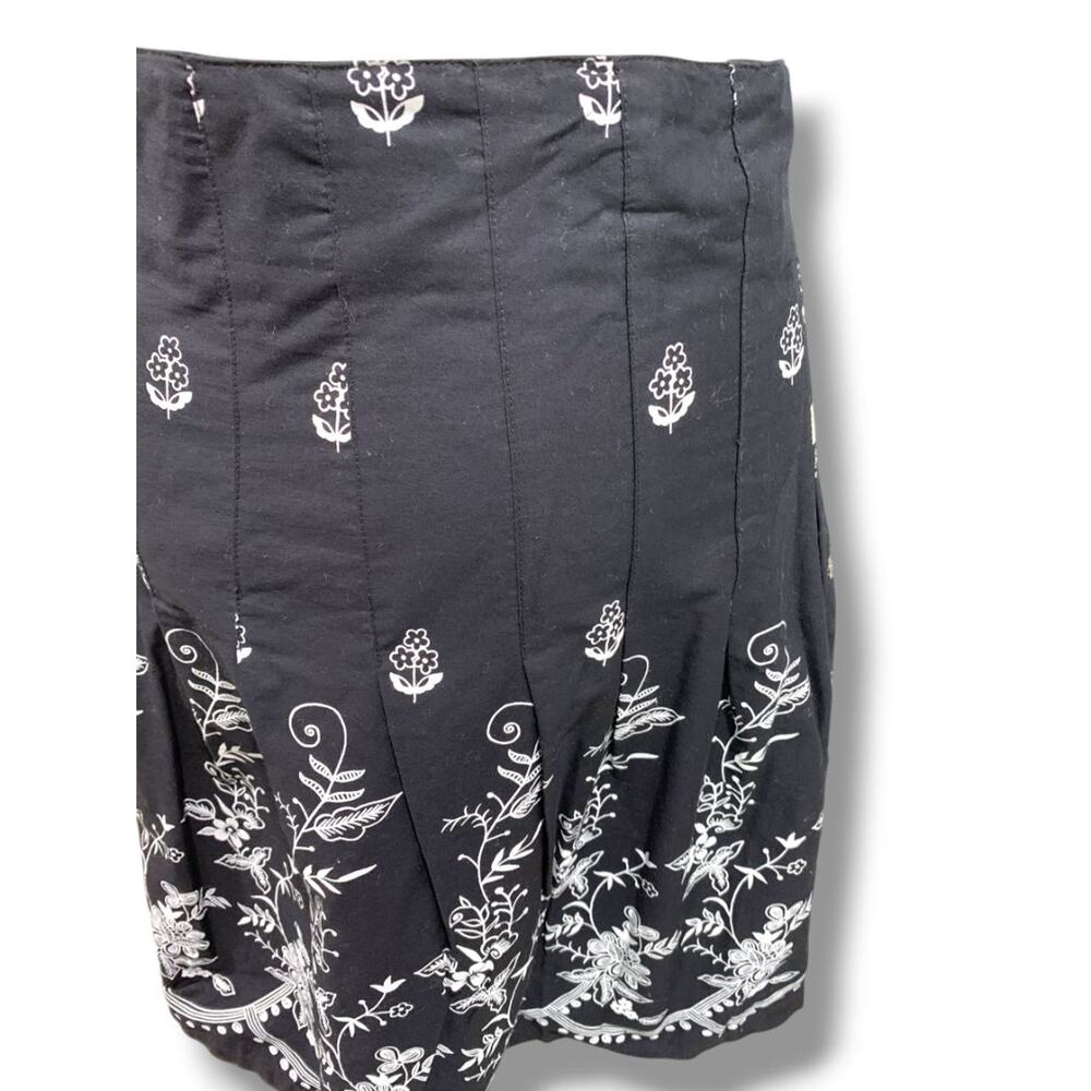 Size 14 Torrid New A-Line Sequin Embellished Black Skirt White Floral - Picture 6 of 11